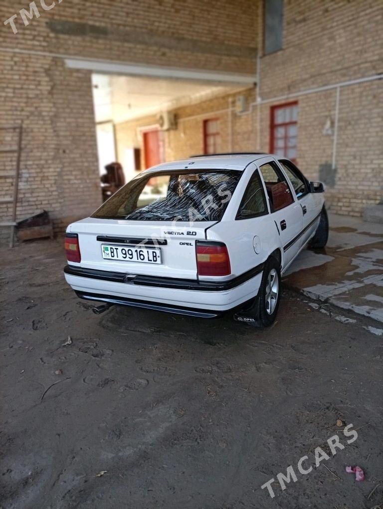 Opel Vectra 1990 - 30 000 TMT - Çärjew - img 7