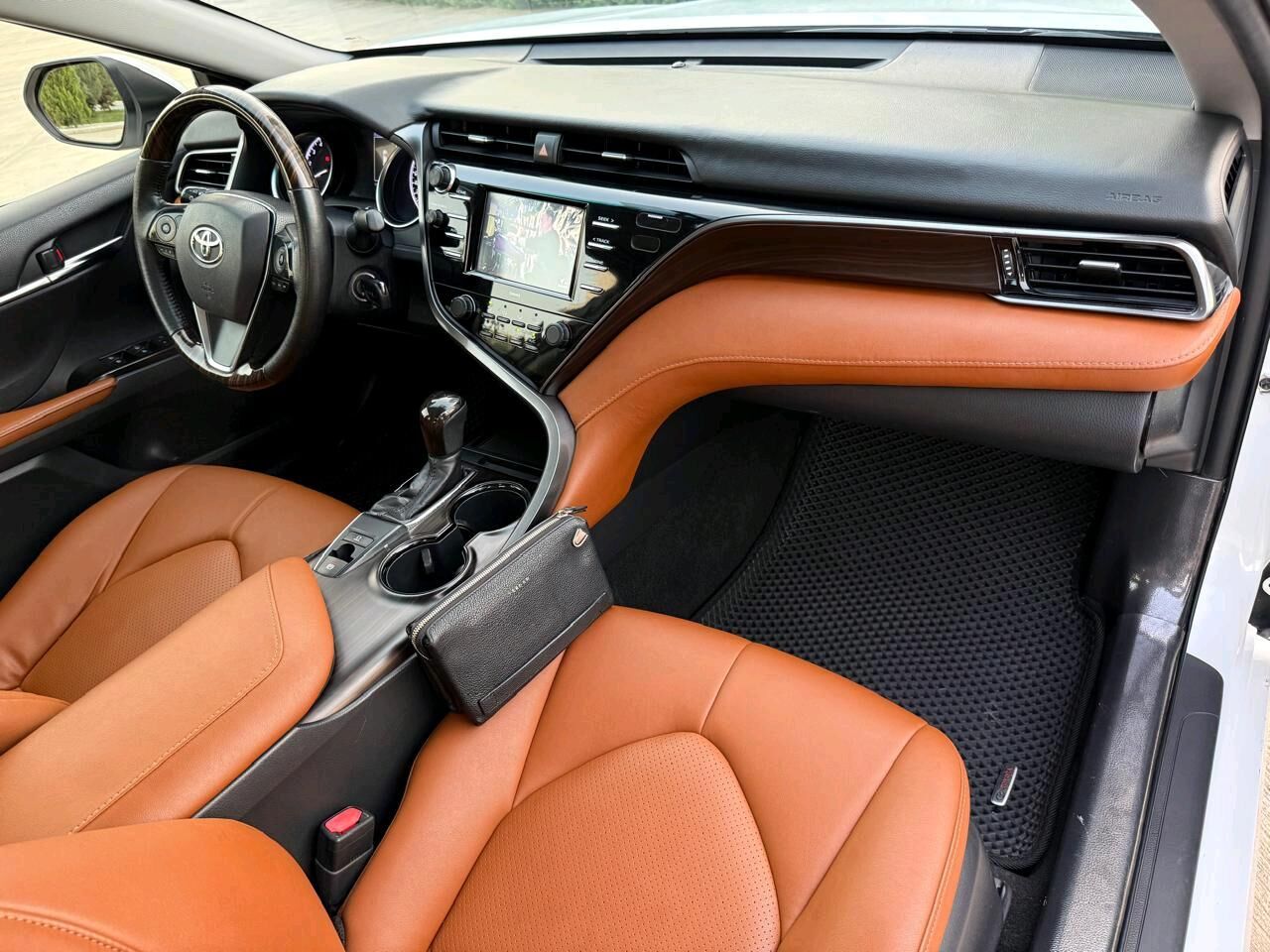 Toyota Camry 2019 - 258 000 TMT - Ашхабад - img 8