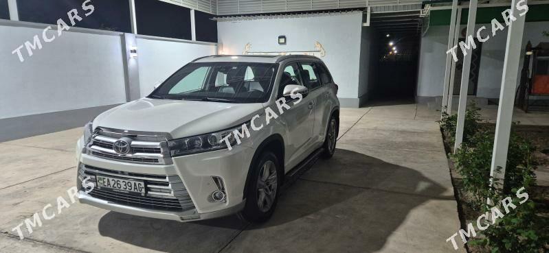 Toyota Highlander 2018 - 420 000 TMT - Atatürk köç. - img 6