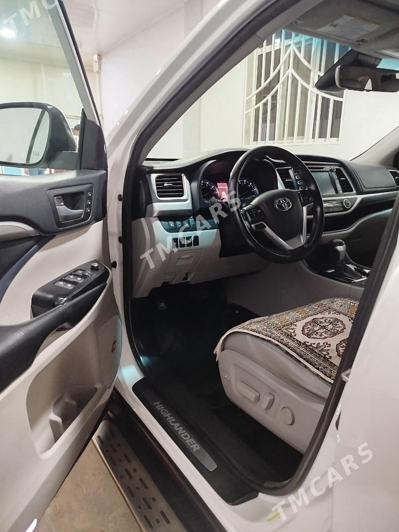 Toyota Highlander 2018 - 425 000 TMT - Гёкдепе - img 2
