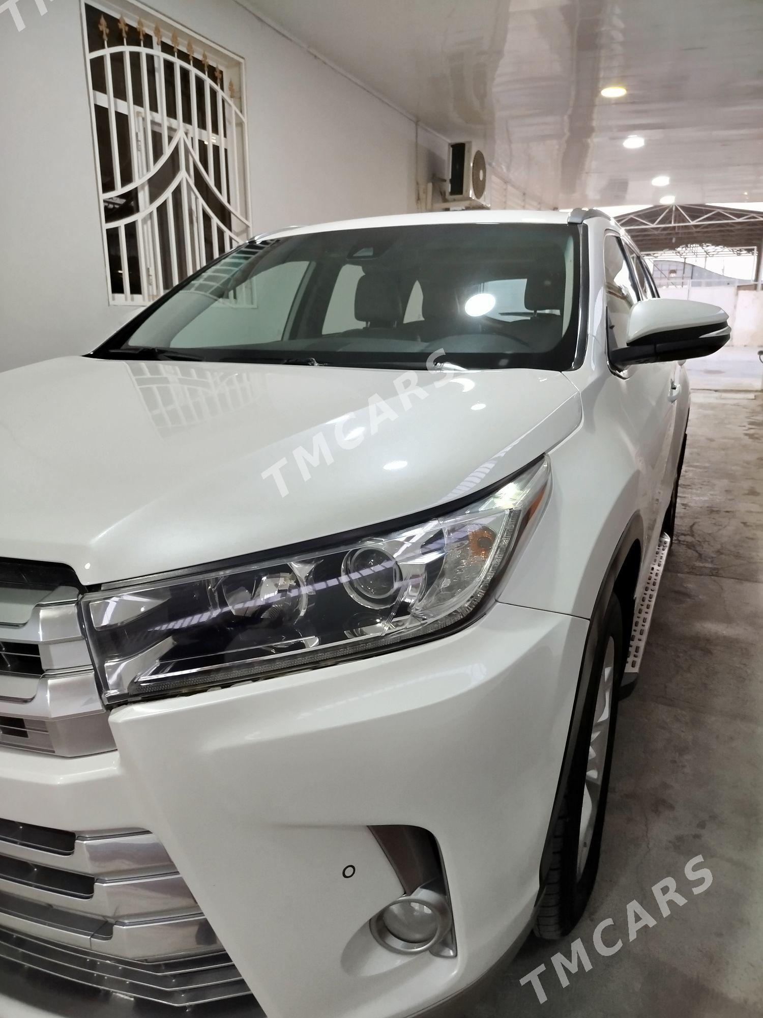 Toyota Highlander 2018 - 425 000 TMT - Гёкдепе - img 4