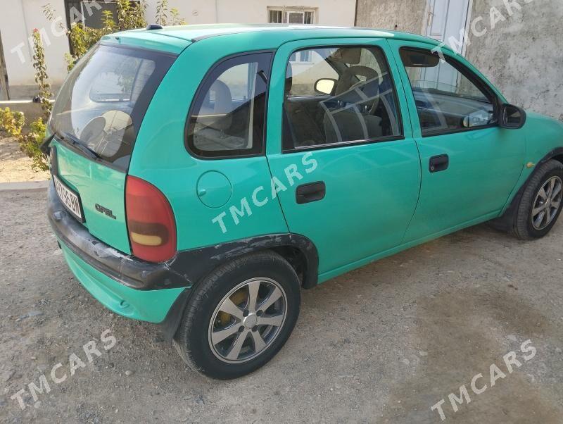Opel Corsa 1991 - 30 000 TMT - Gyzylarbat - img 4