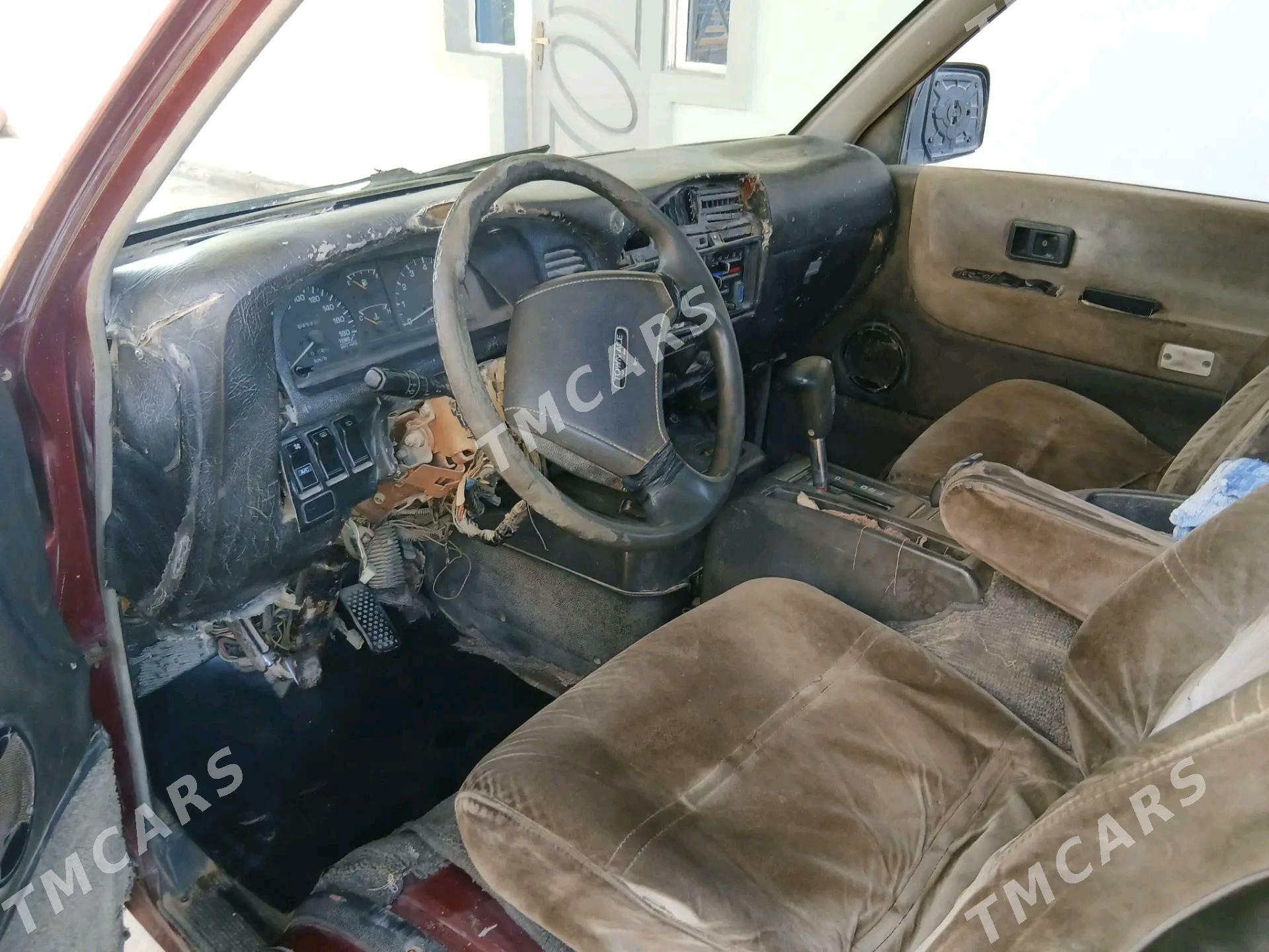 Toyota Town Ace 1991 - 14 000 TMT - Mary - img 2