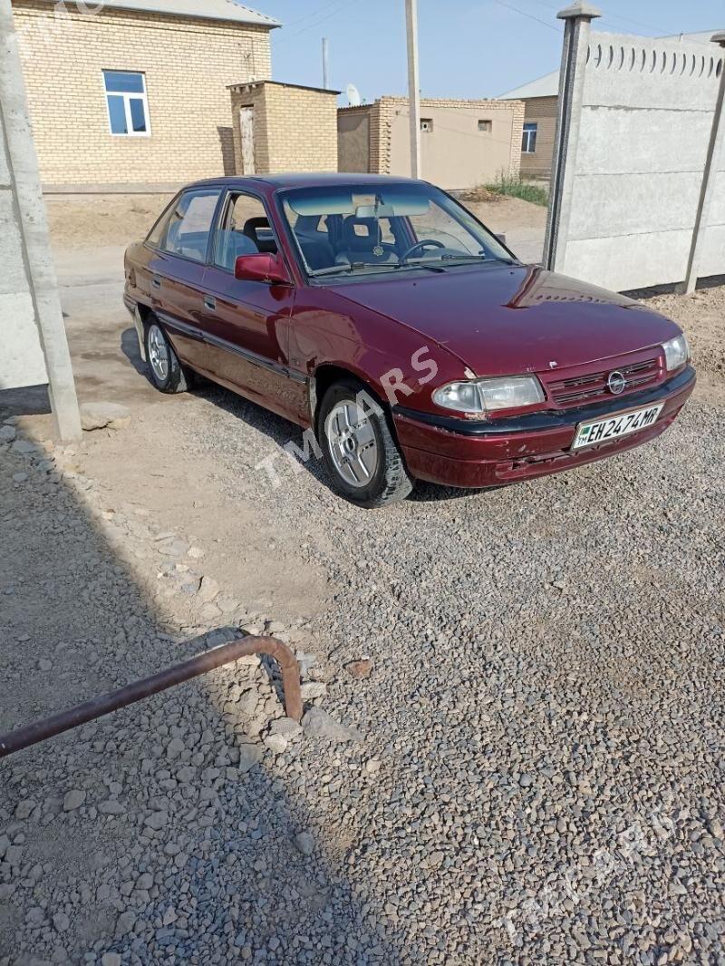 Opel Astra 1993 - 40 000 TMT - Mary - img 2