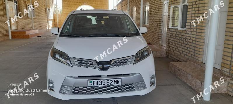 Toyota Sienna 2019 - 420 000 TMT - Wekilbazar - img 6