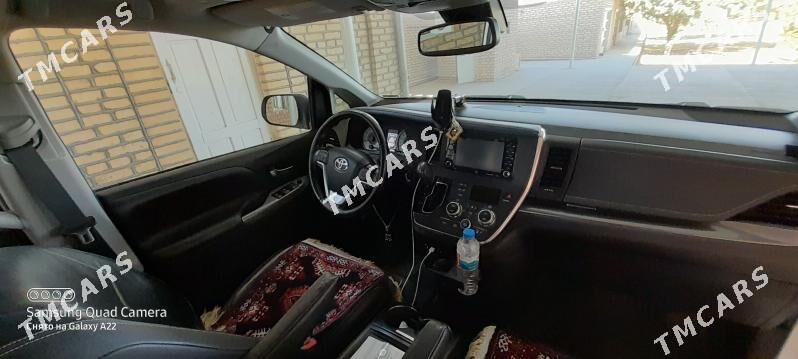 Toyota Sienna 2019 - 420 000 TMT - Wekilbazar - img 3