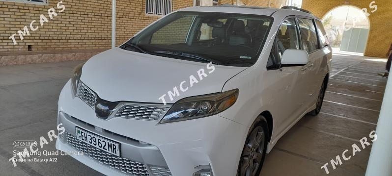 Toyota Sienna 2019 - 420 000 TMT - Wekilbazar - img 5