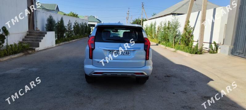 Mitsubishi Pajero 2020 - 415 000 TMT - Анев - img 3