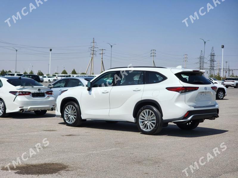 Toyota Highlander 2022 - 560 000 TMT - Ашхабад - img 2