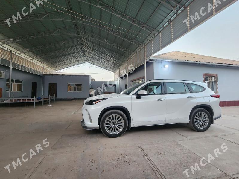 Toyota Highlander 2022 - 560 000 TMT - Ашхабад - img 8