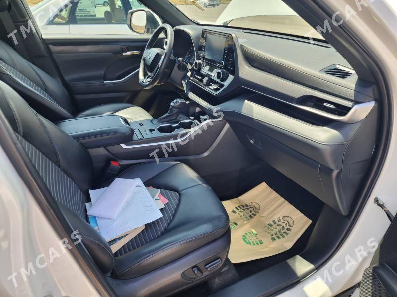 Toyota Highlander 2022 - 560 000 TMT - Ашхабад - img 4