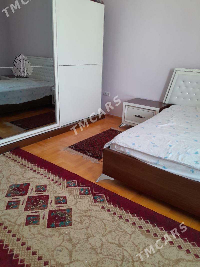 Аренда элитка эесинден 3ком - Podwoýski köç. (Bitarap Türkmenistan şaýoly) - img 2