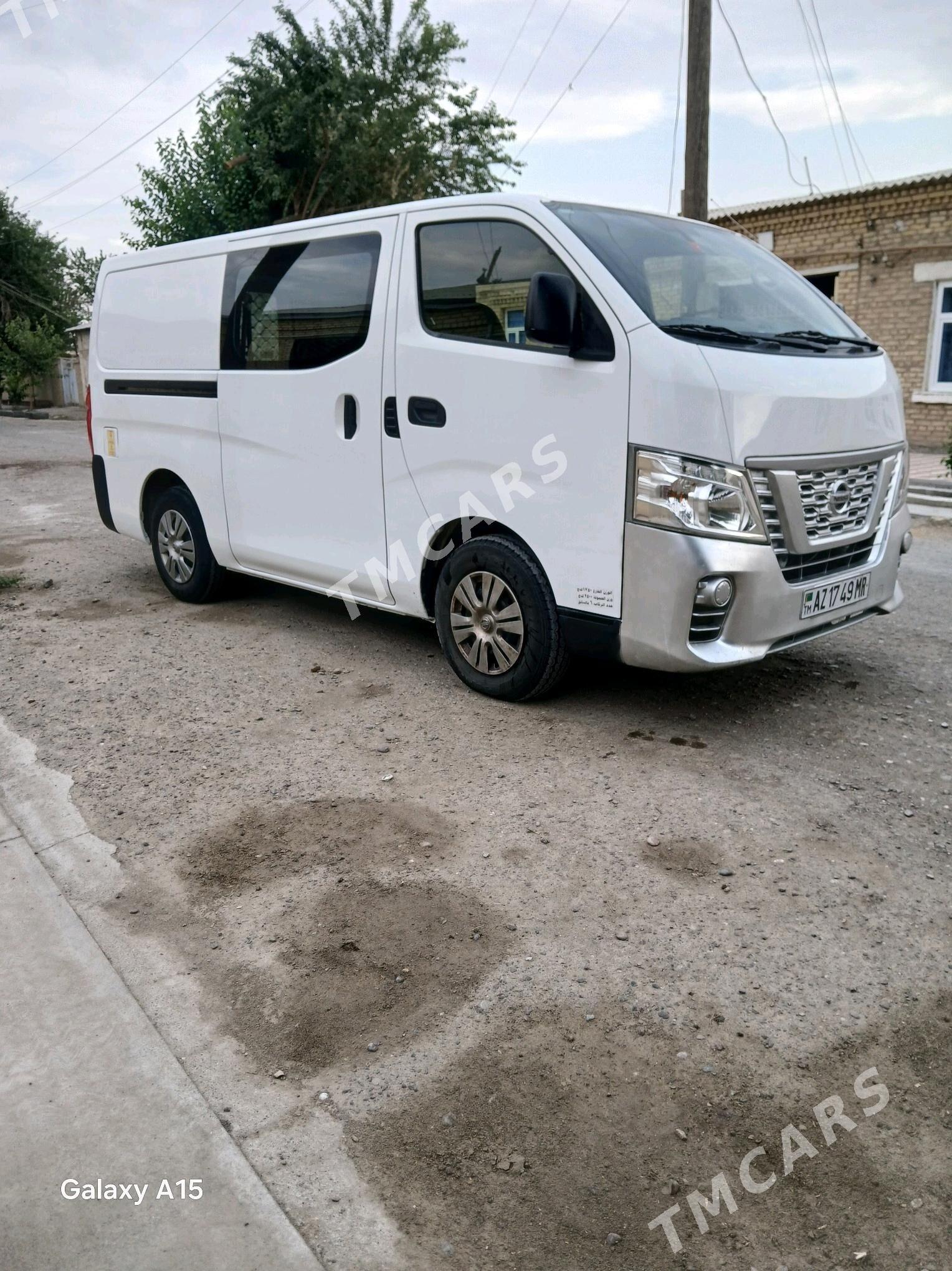 Nissan Urvan 2020 - 365 000 TMT - Mary - img 4