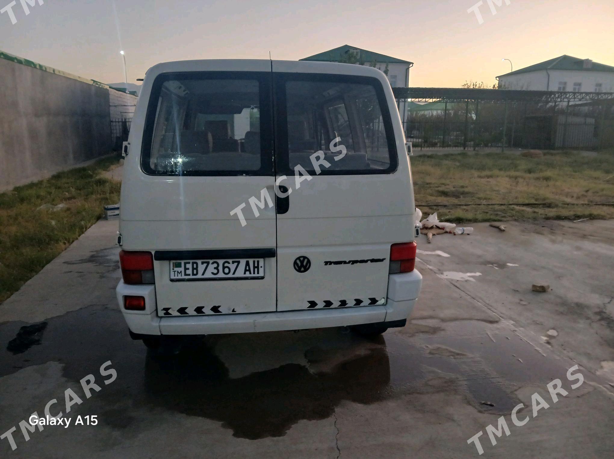 Volkswagen Transporter 1991 - 60 000 TMT - Тязе заман - img 4