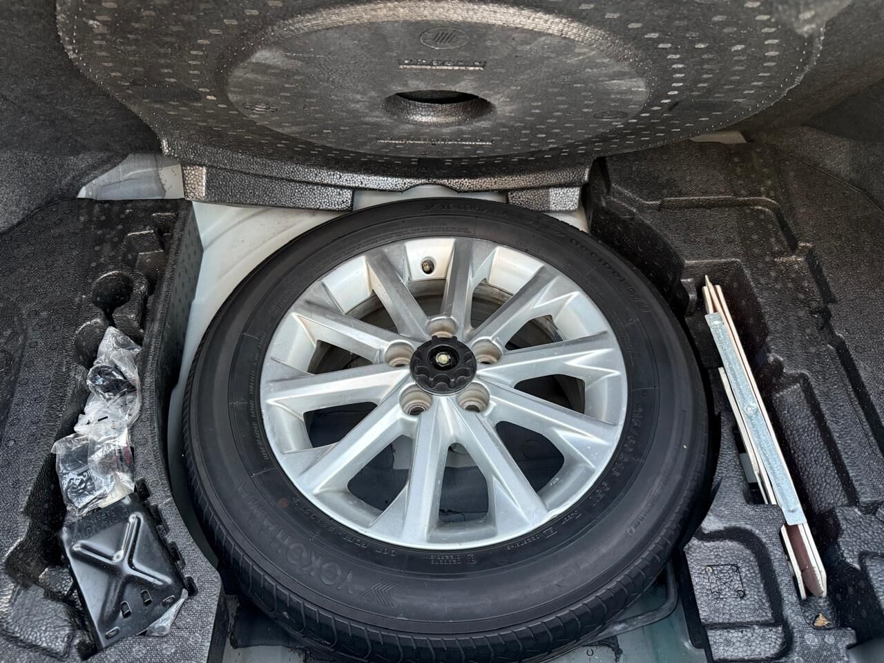 Toyota Camry 2014 - 319 000 TMT - Ашхабад - img 9