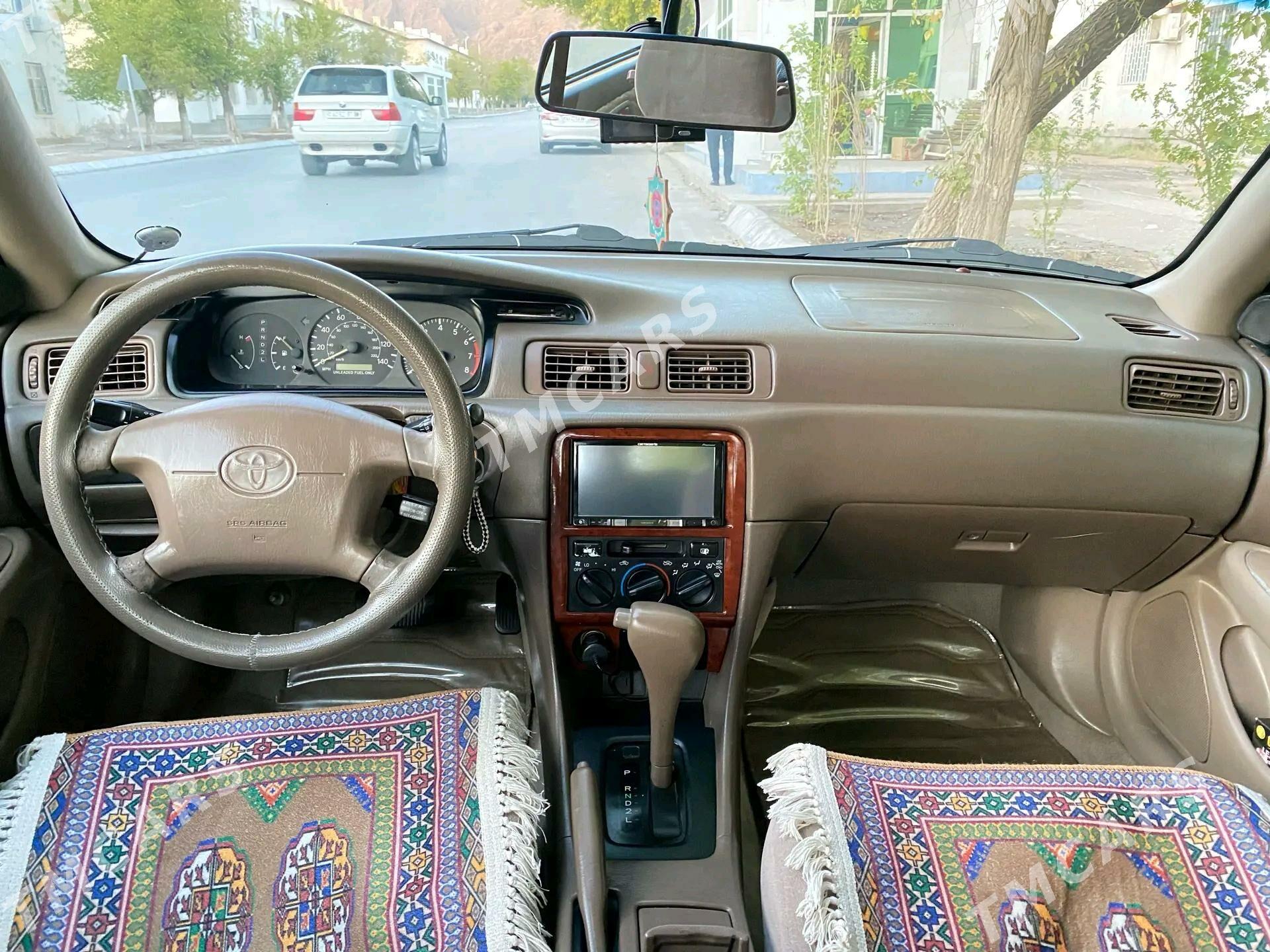 Toyota Camry 1999 - 140 000 TMT - Балканабат - img 9