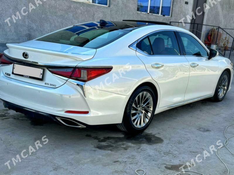 Lexus ES 350 2019 - 588 000 TMT - Магданлы - img 4