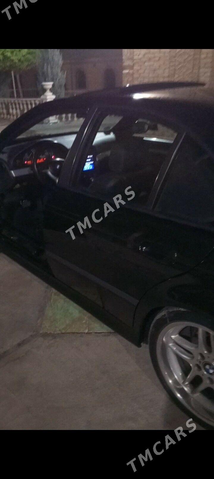 BMW E39 1999 - 180 000 TMT - Mary - img 3