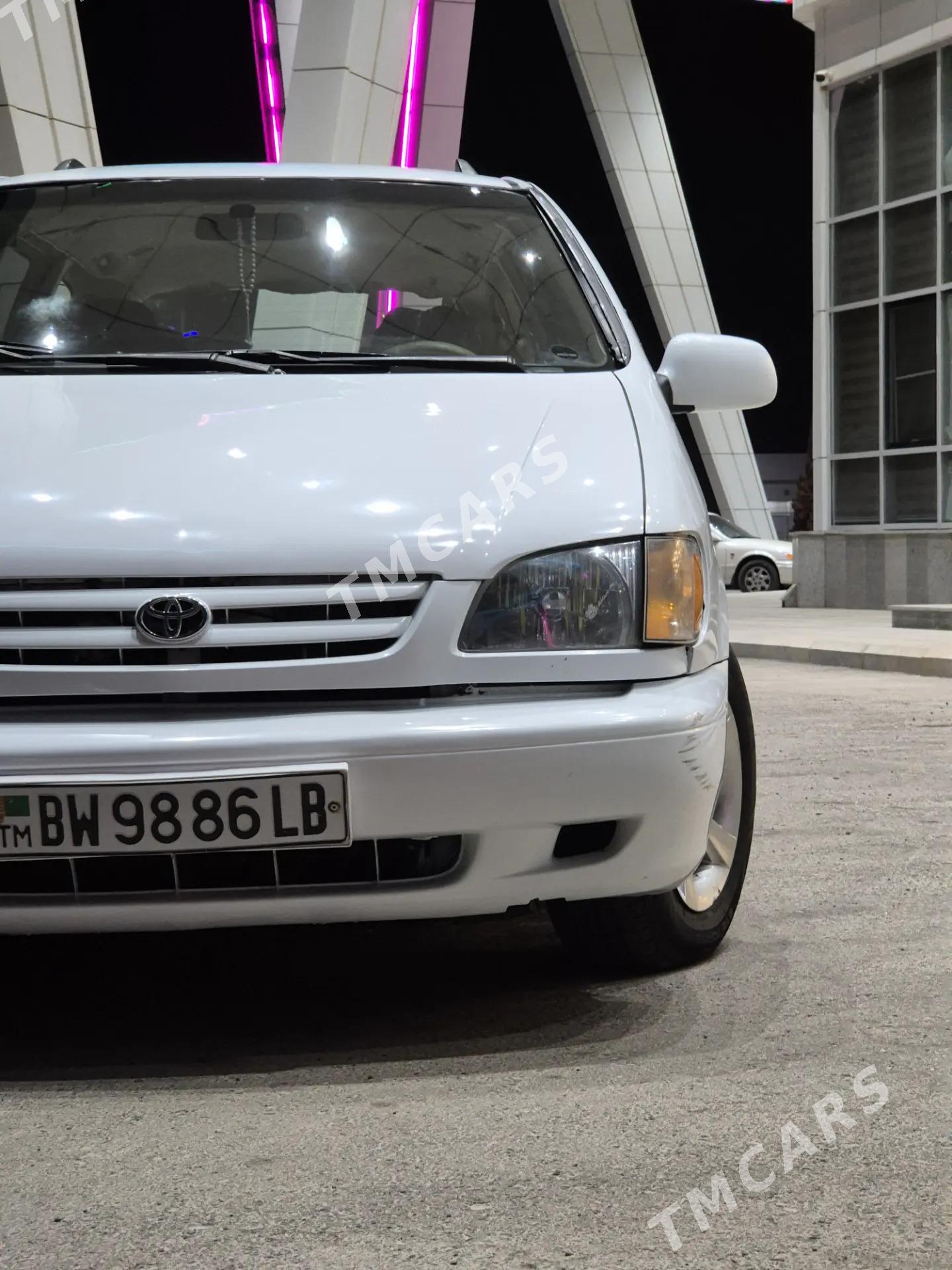 Toyota Sienna 1999 - 135 000 TMT - Sakar - img 5