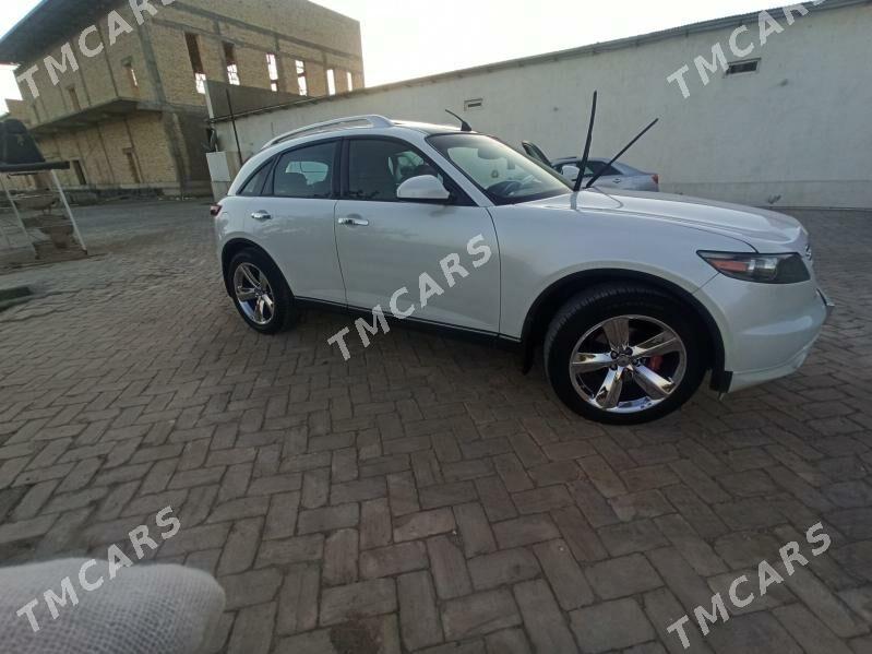 Infiniti FX35 2004 - 140 000 TMT - Байрамали - img 3