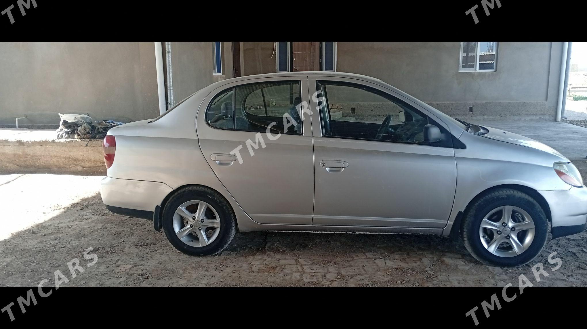 Toyota Echo 2001 - 70 000 TMT - Мары - img 3