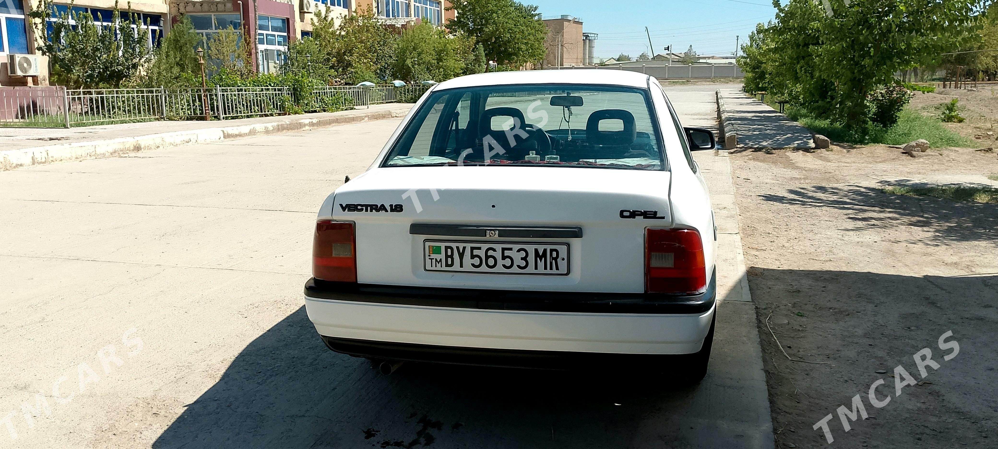 Opel Vectra 1992 - 35 000 TMT - Mary - img 3