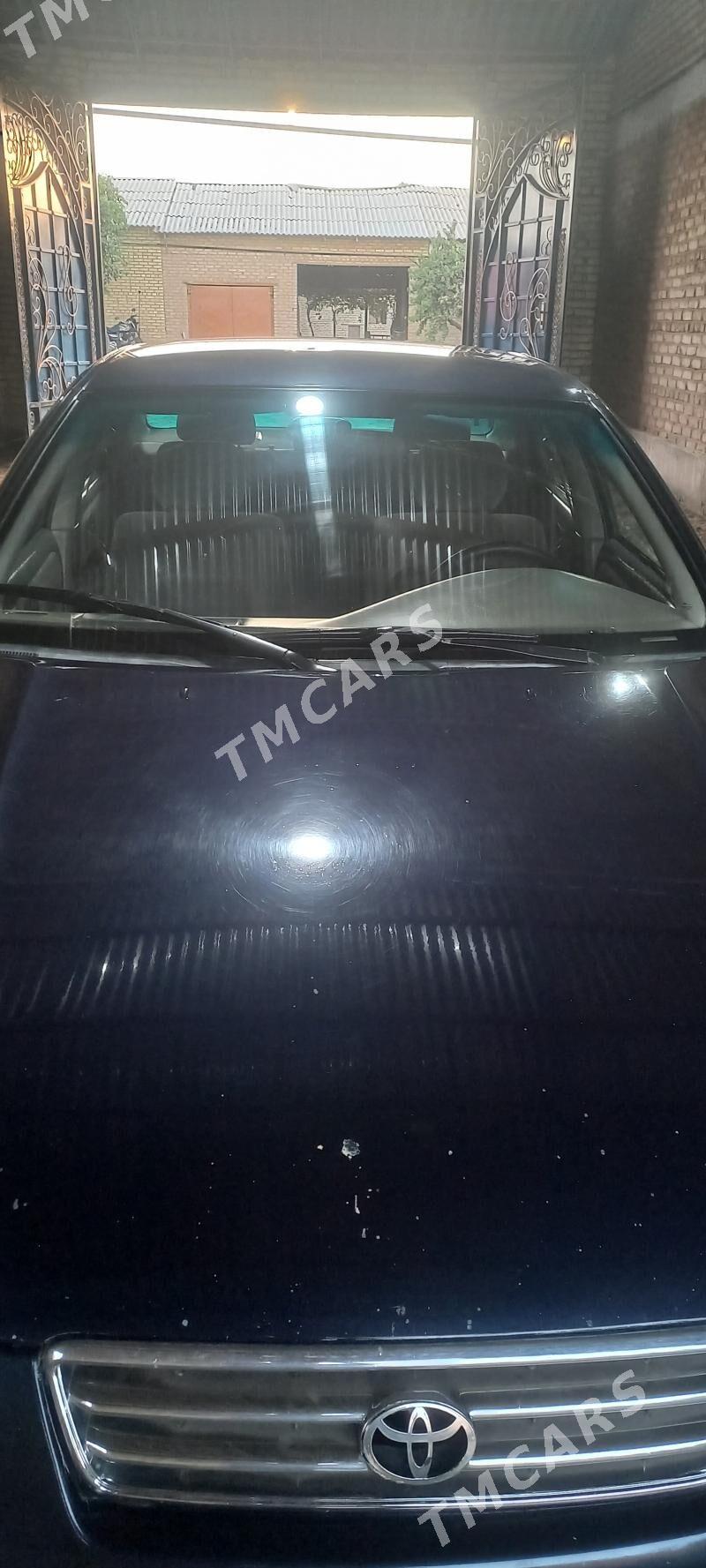 Toyota Camry 2000 - 140 000 TMT - Garabekewül - img 9