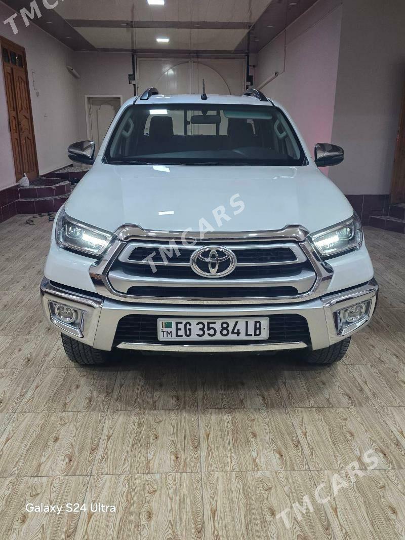 Toyota Hilux 2025 - 660 000 TMT - Туркменабат - img 4
