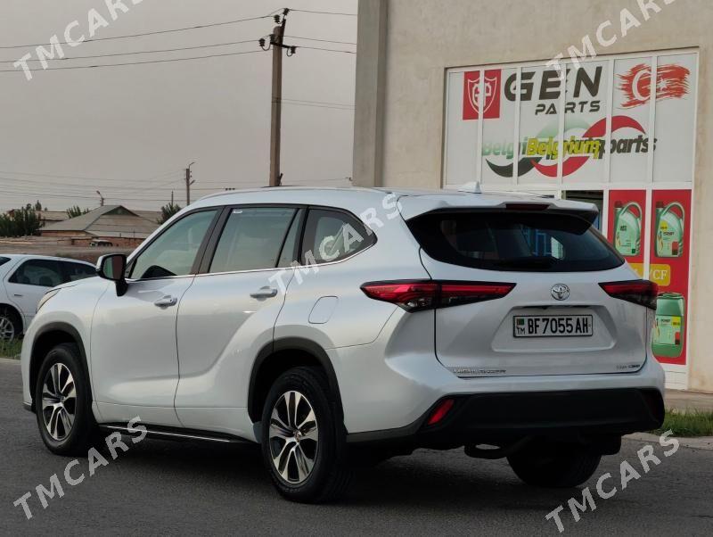 Toyota Highlander 2022 - 530 000 TMT - Aşgabat - img 6