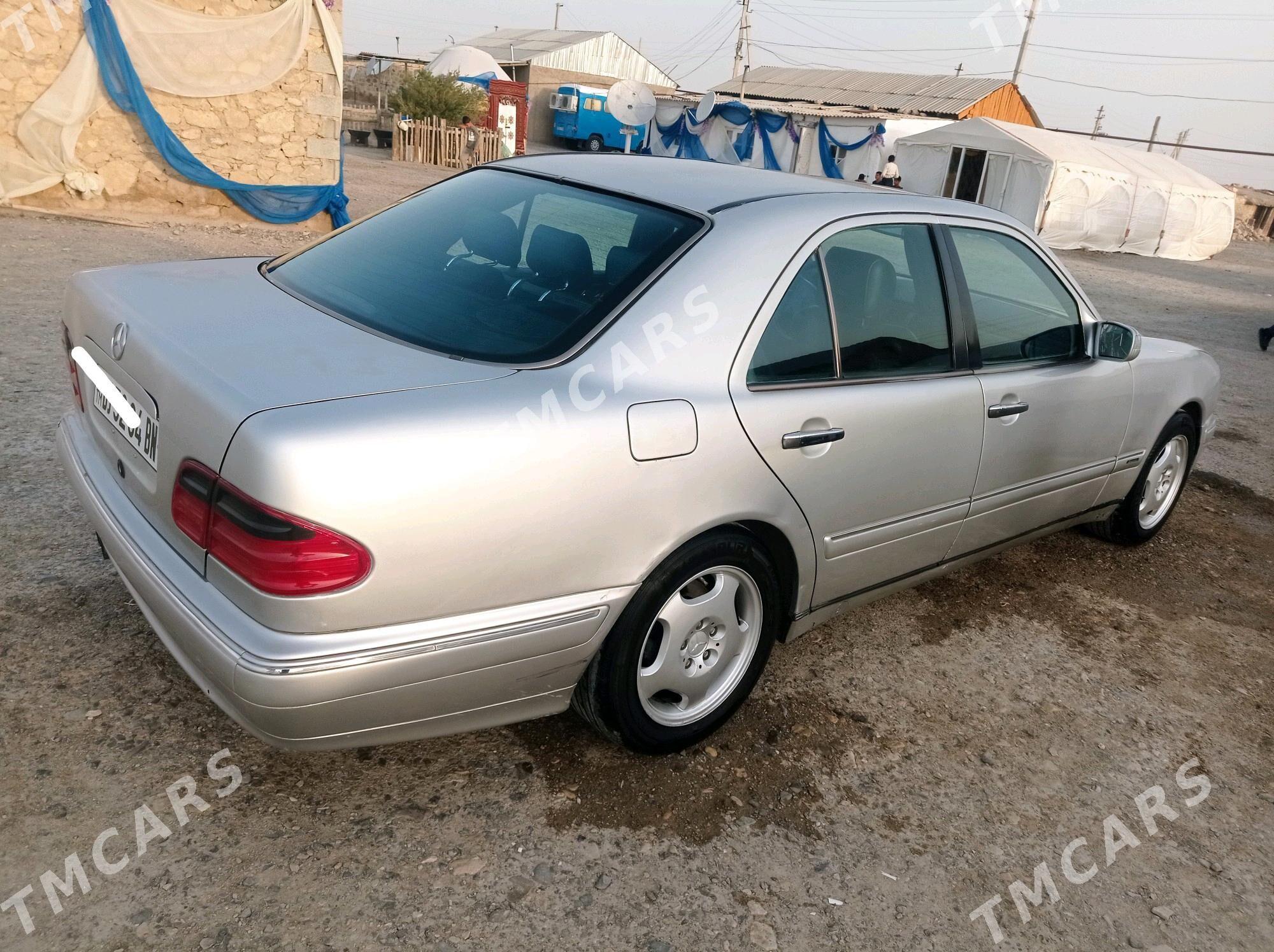 Mercedes-Benz E430 2001 - 120 000 TMT - Балканабат - img 3