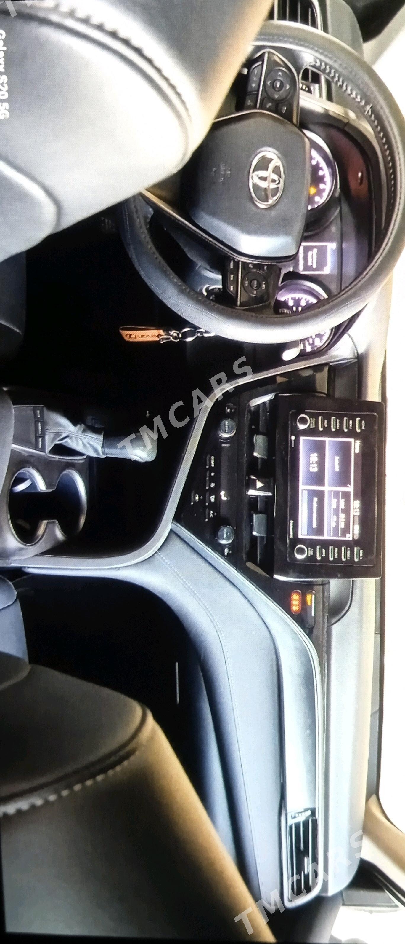 Toyota Camry 2022 - 320 000 TMT - Ёлётен - img 5