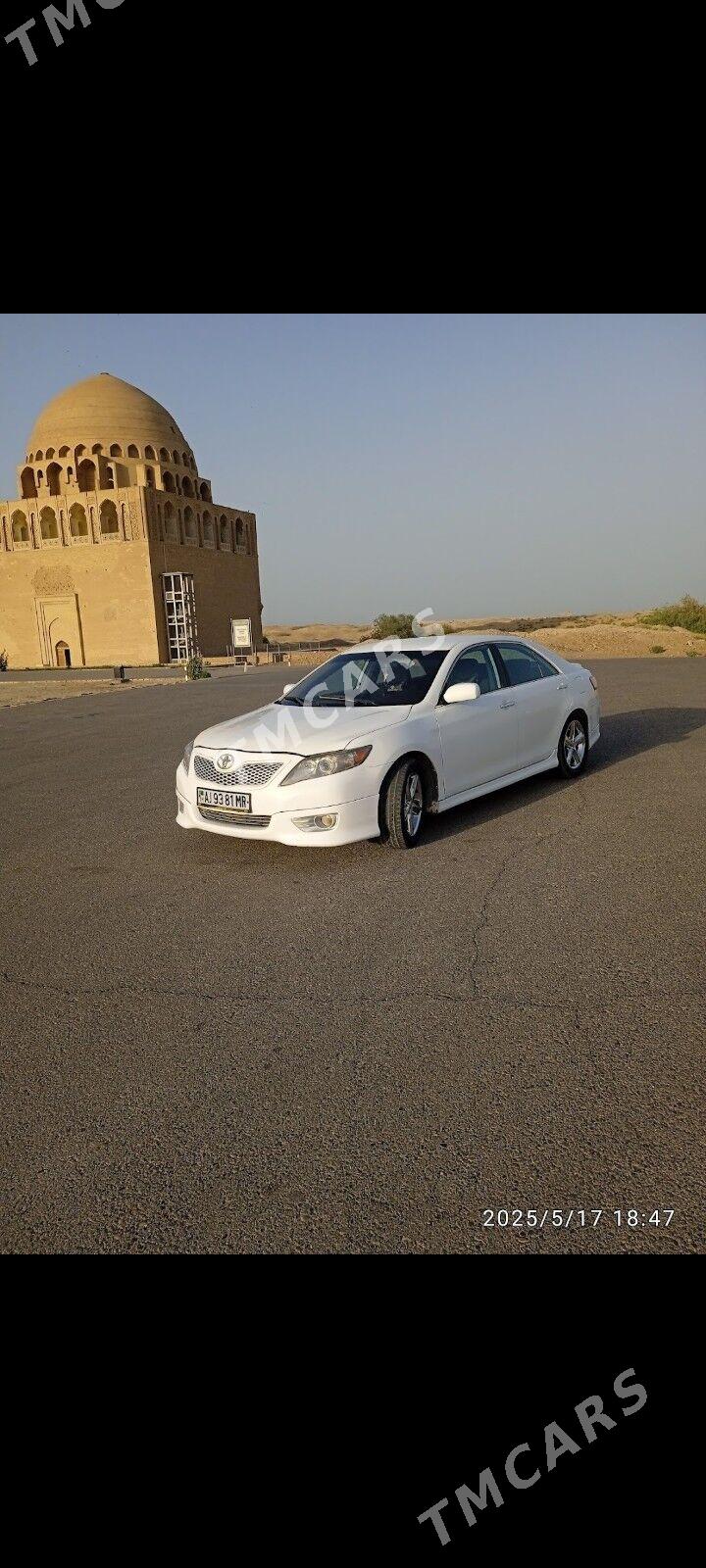 Toyota Camry 2010 - 189 000 TMT - Baýramaly - img 8