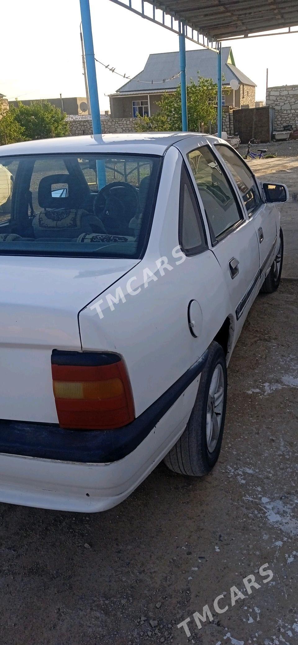 Opel Vectra 1992 - 23 000 TMT - Türkmenbaşy - img 6