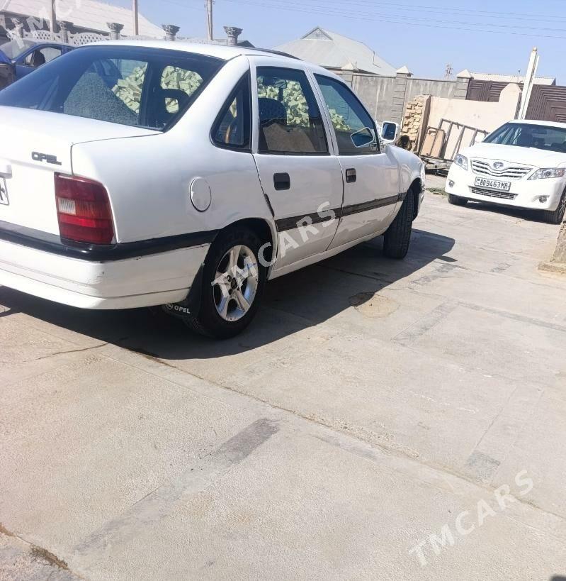 Opel Vectra 1991 - 20 000 TMT - Мары - img 2