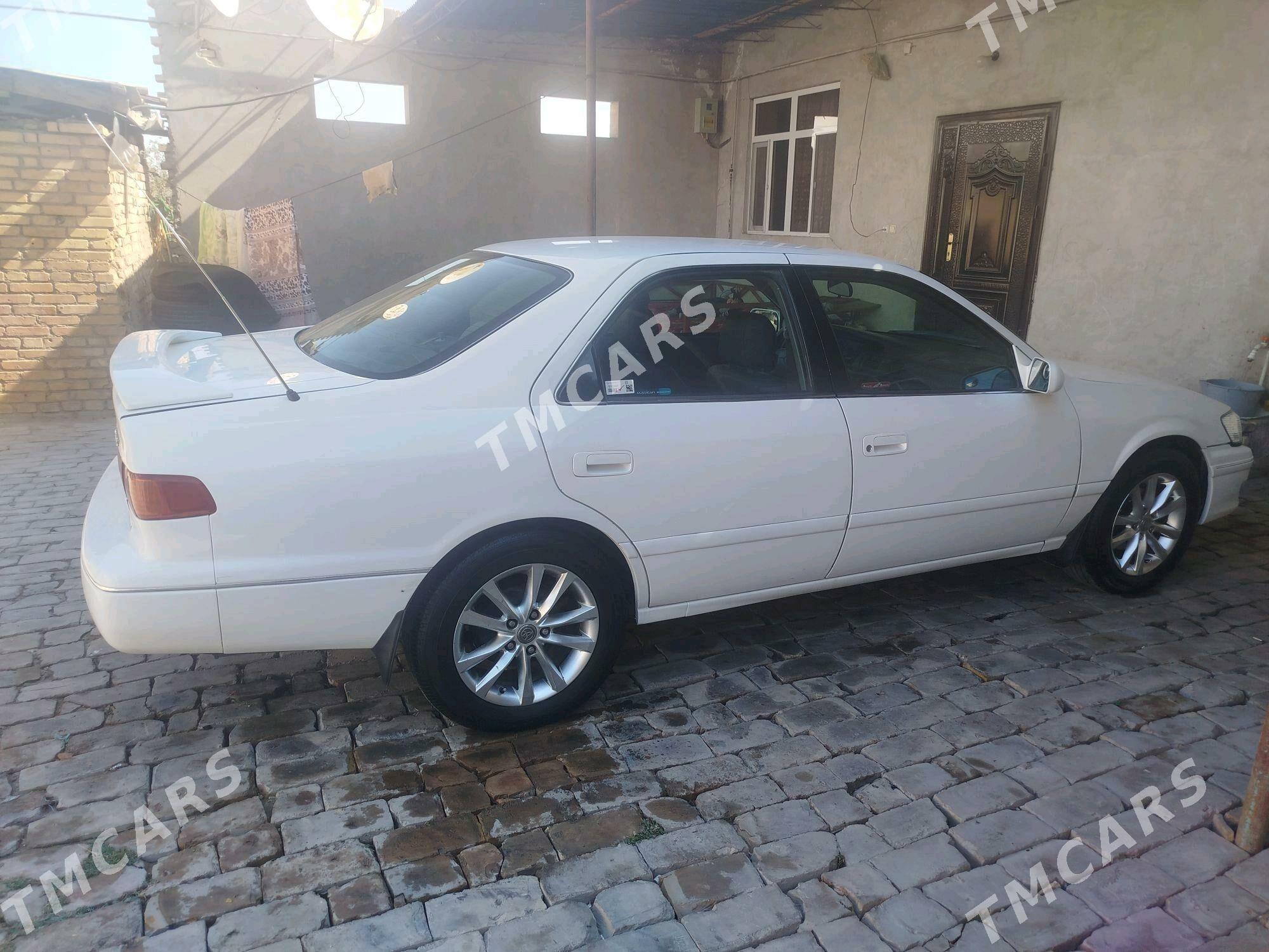 Toyota Camry 2001 - 140 000 TMT - Туркменабат - img 4