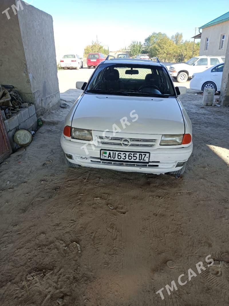 Opel Astra 1992 - 36 000 TMT - Дашогуз - img 3