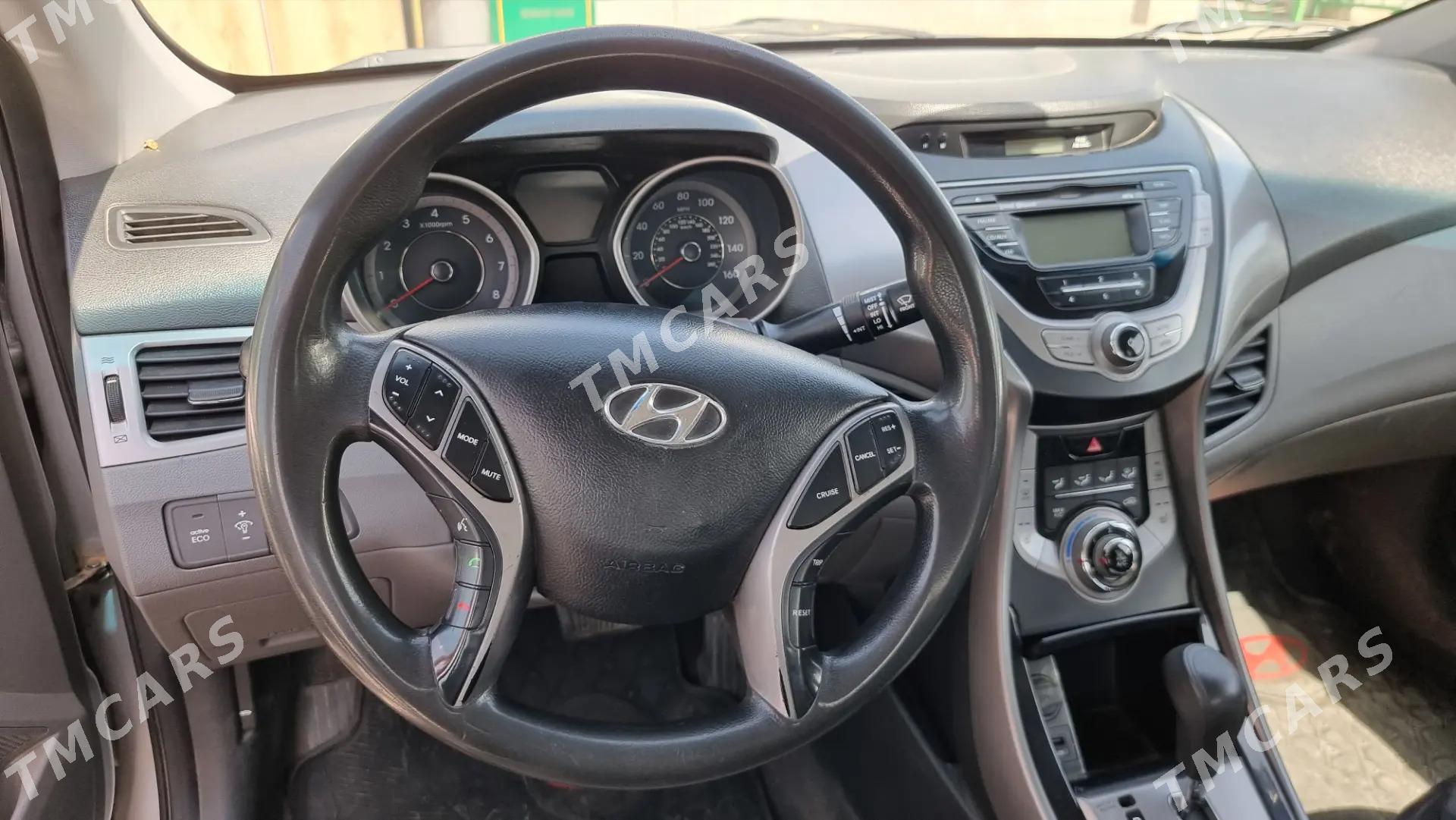 Hyundai Elantra 2012 - 165 000 TMT - Ашхабад - img 4