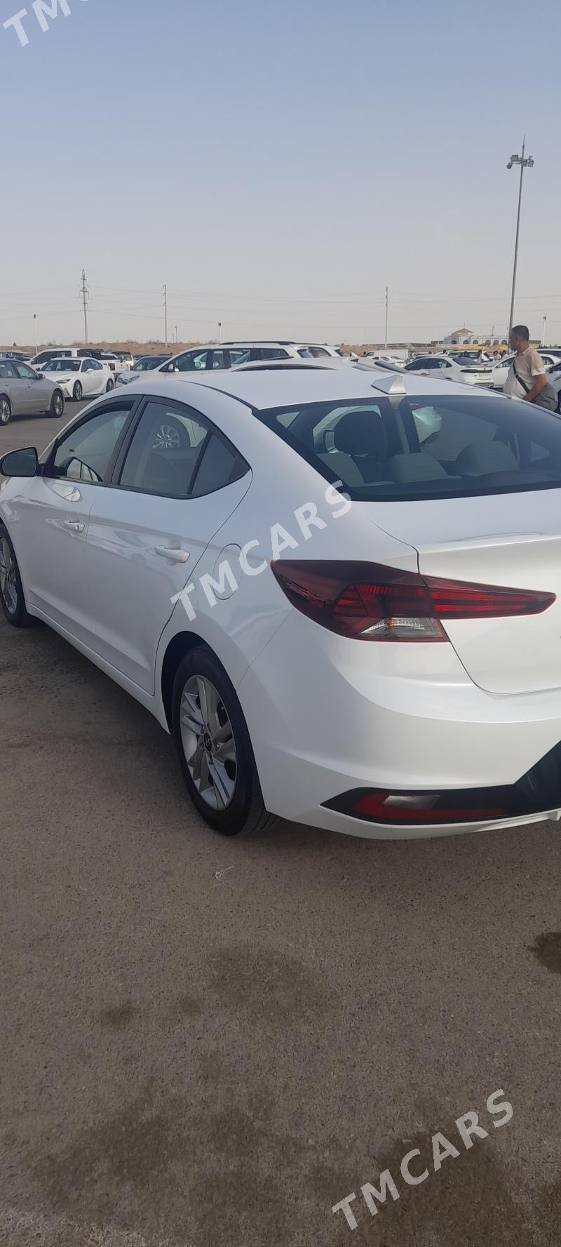 Hyundai Elantra 2020 - 210 000 TMT - Türkmenbaşy şaýoly - img 2