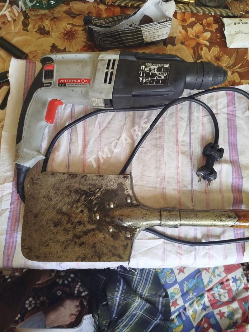 дрель Интерскол. Лапата - Ким район - img 3