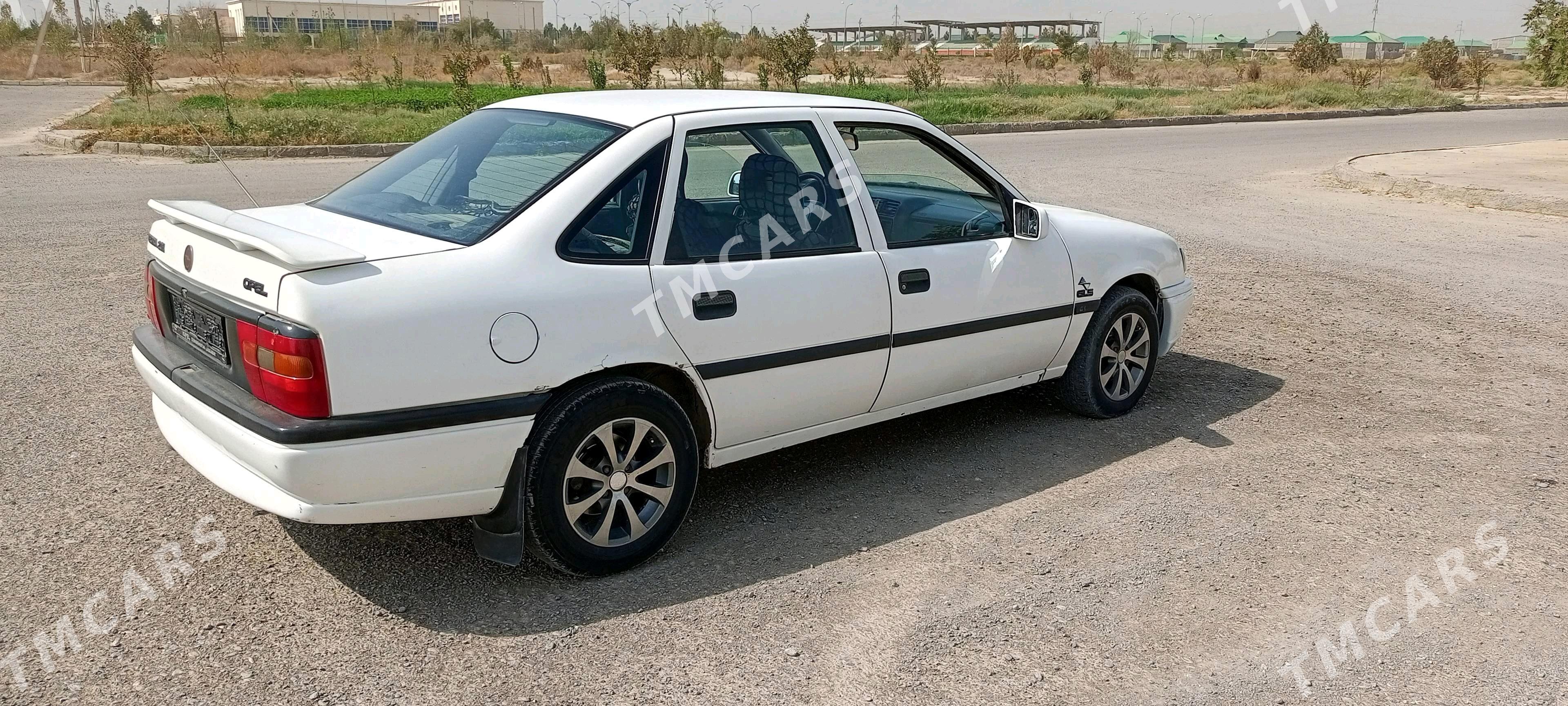 Opel Vectra 1995 - 39 000 TMT - Бахарден - img 4