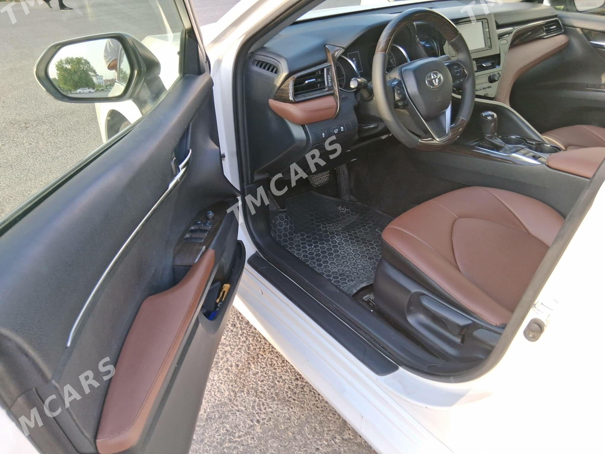 Toyota Camry 2021 - 245 000 TMT - Aşgabat - img 6