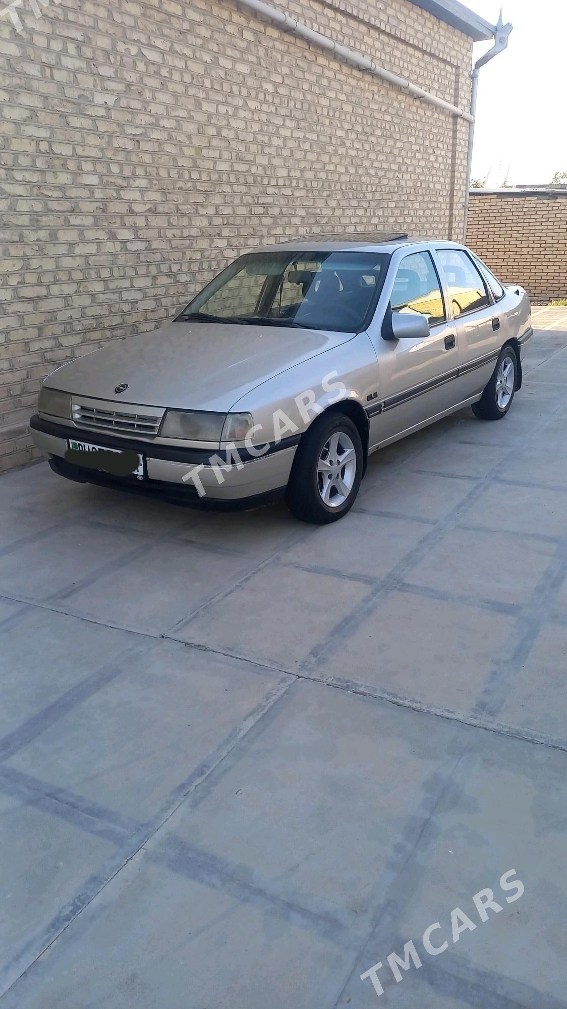 Opel Vectra 1992 - 30 000 TMT - Mary - img 5