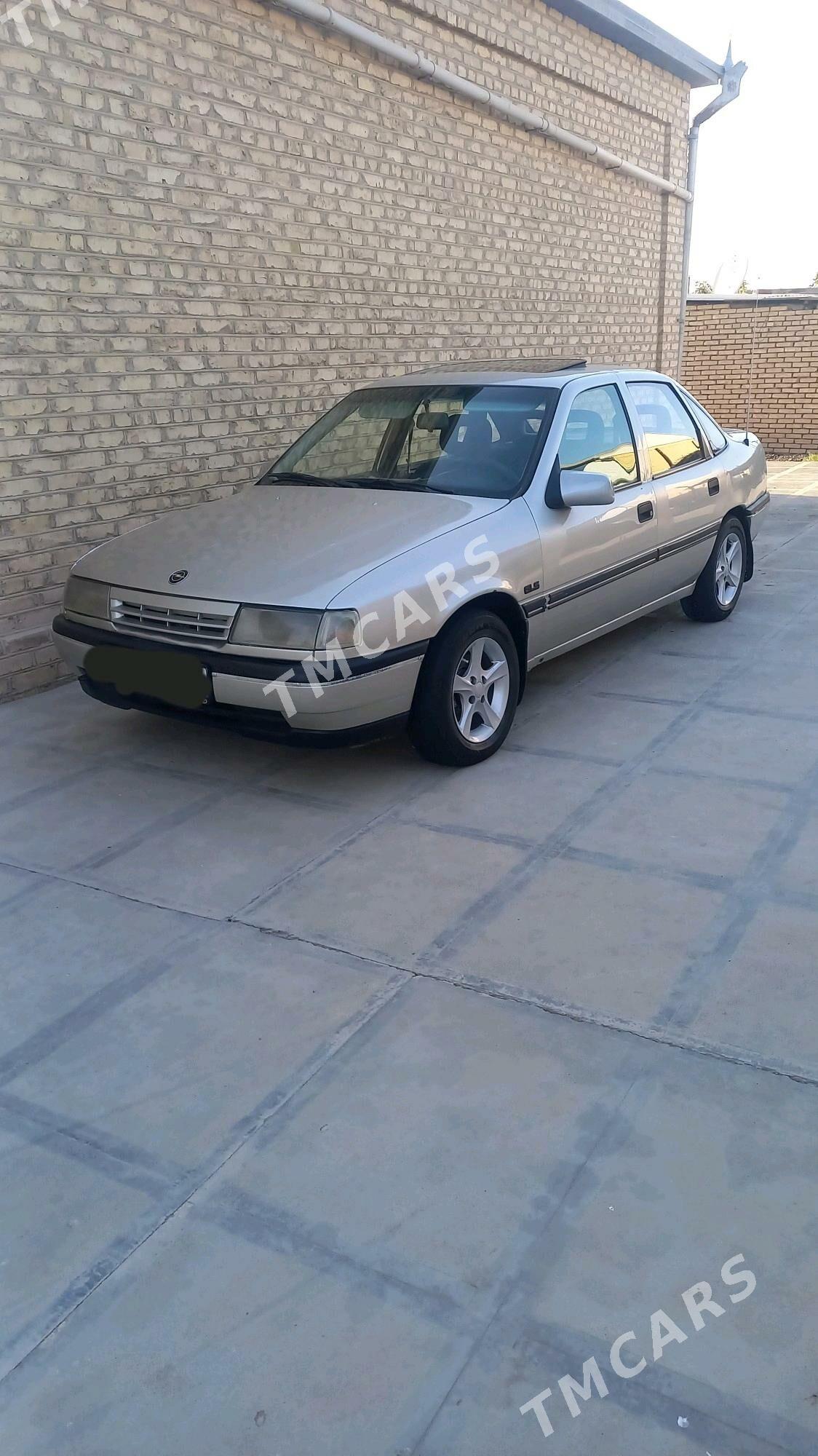 Opel Vectra 1992 - 30 000 TMT - Mary - img 2