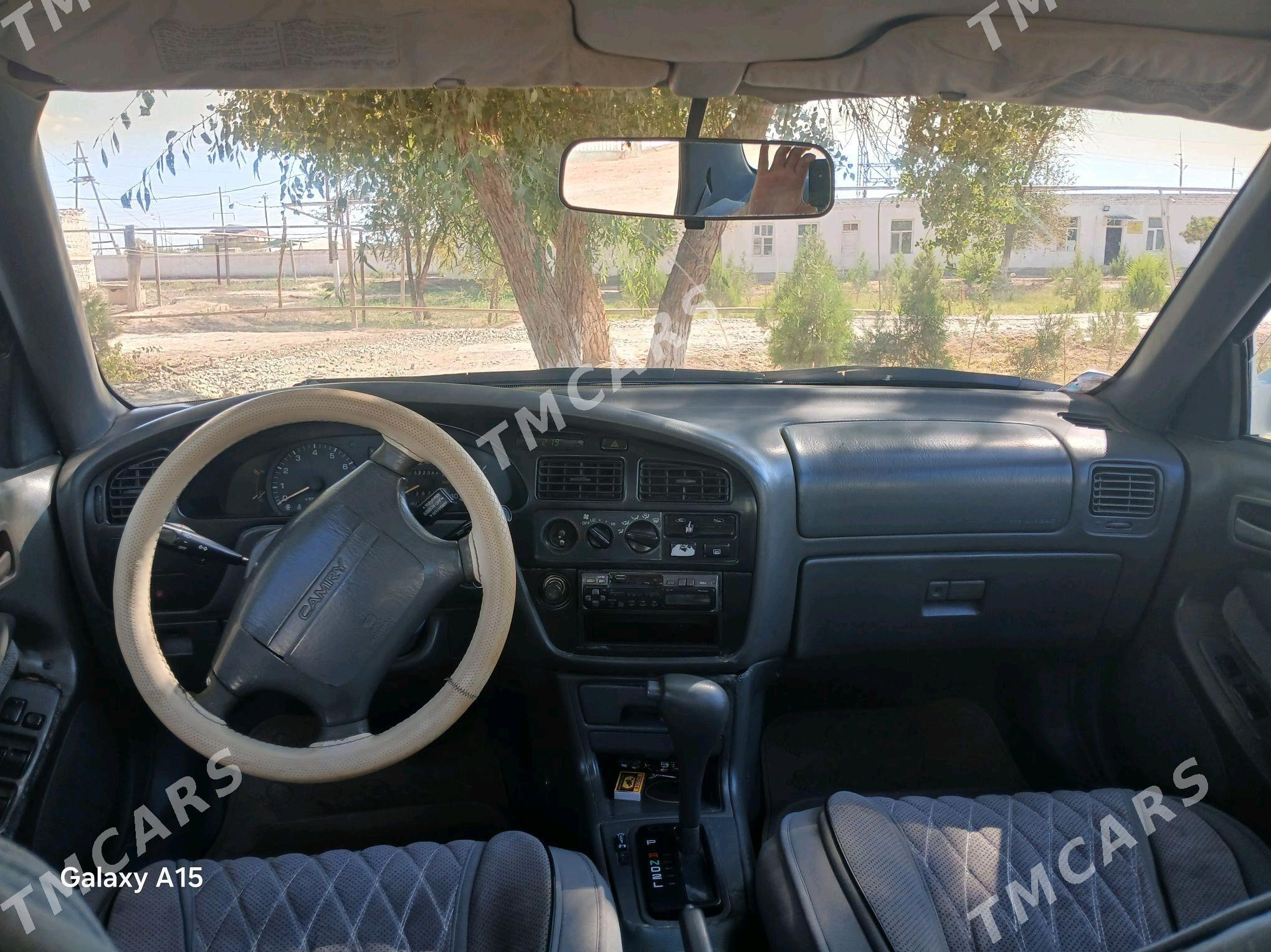 Toyota Camry 1996 - 87 000 TMT - Кёнеургенч - img 6