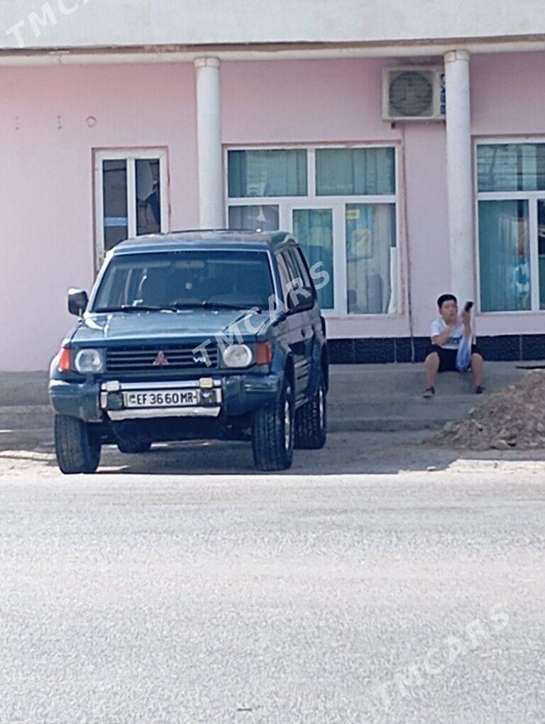 Mitsubishi Montero 1995 - 67 000 TMT - Ёлётен - img 6