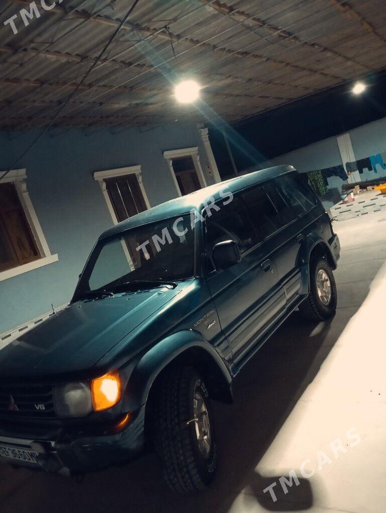 Mitsubishi Montero 1995 - 67 000 TMT - Ёлётен - img 8