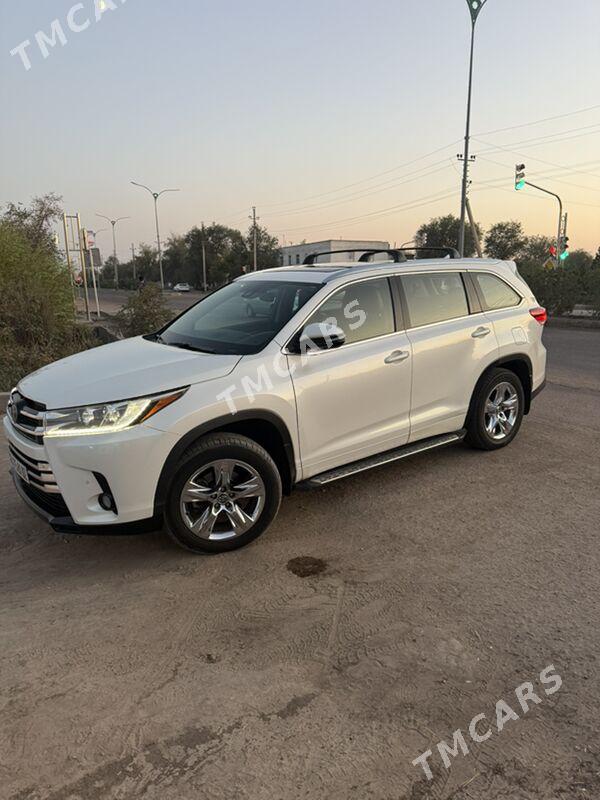 Toyota Highlander 2018 - 480 000 TMT - Köneürgenç - img 4