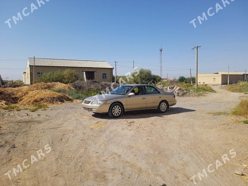 Toyota Camry 1998 - 125 000 TMT - Дянев - img 4