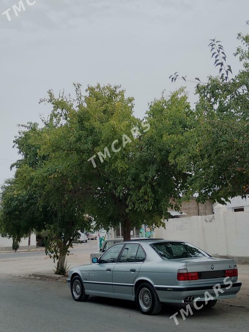 BMW E34 1995 - 85 000 TMT - Balkanabat - img 3