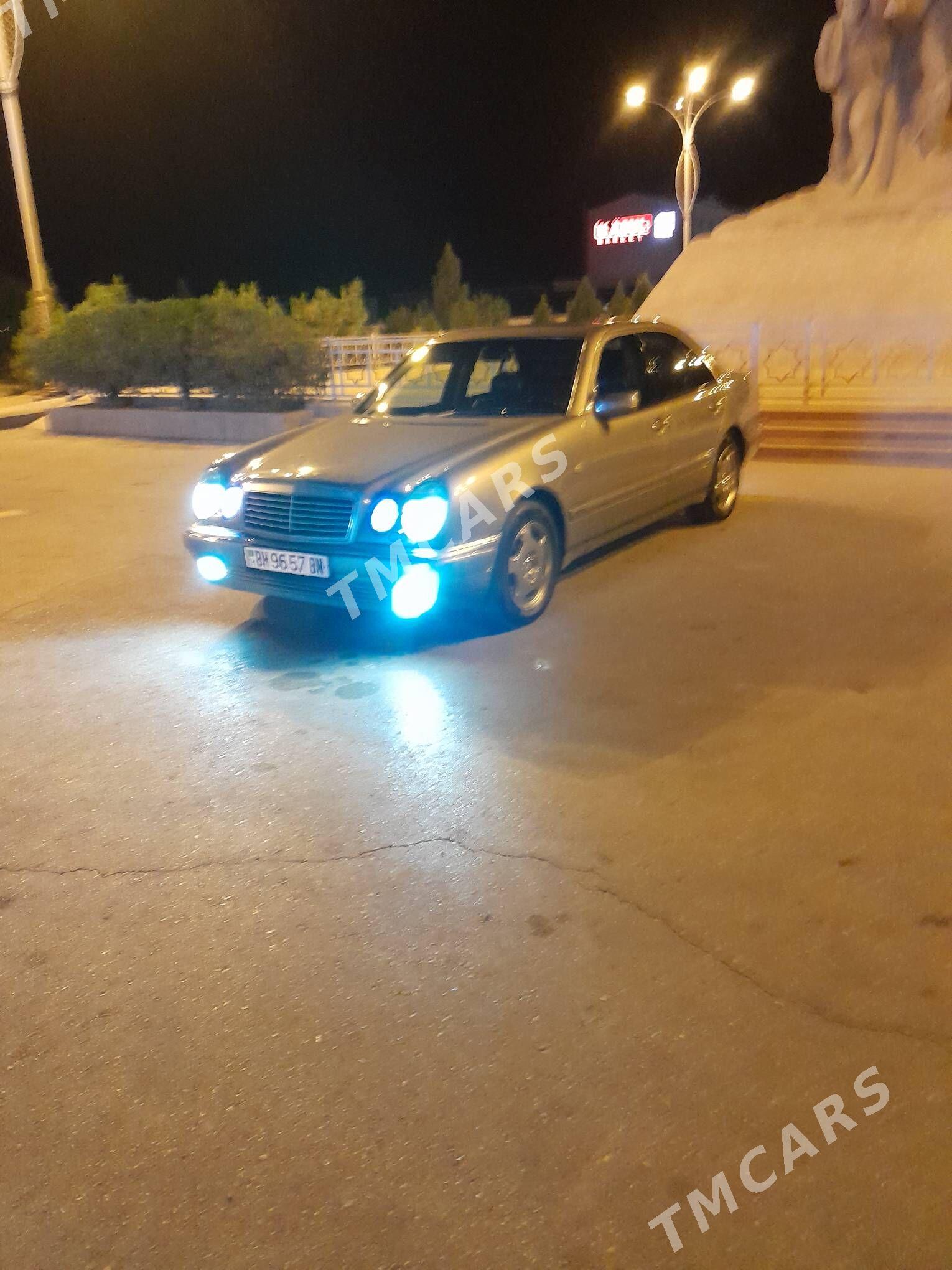 Mercedes-Benz E320 1999 - 102 000 TMT - Балканабат - img 2
